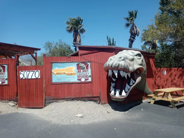 Cabazon Dinosaurs - World's Biggest Dinosaurs