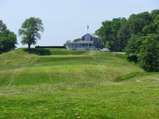 Shelter Island Country Club