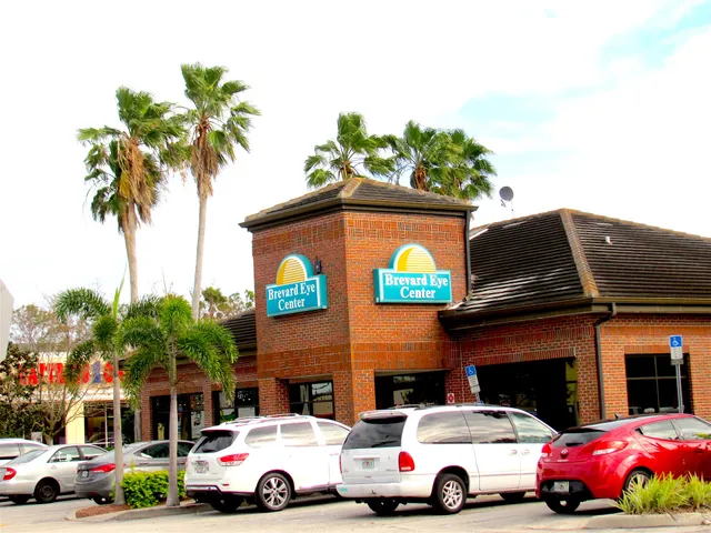 Suntree Square Shopping Center