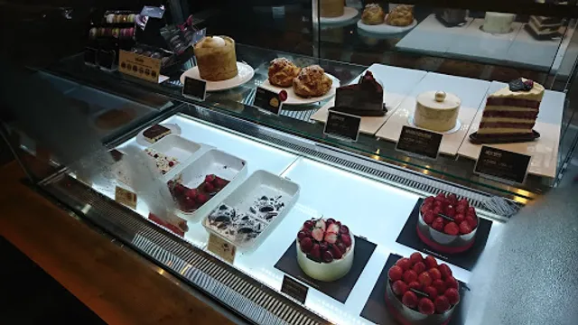 A Twosome Place PyeongchonStation