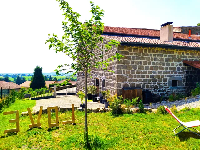 Home La Bâtisse To Lanterns Cottage Group Loire 42