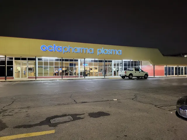 Almonte Shopping Center