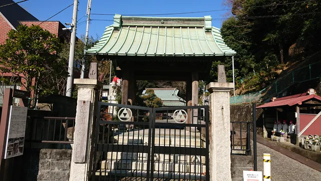 Rinzaishuenkakuji Hataurayamamoripuku Temple