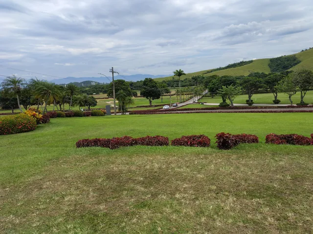Cemitério Jardim da Saudade - Paciência