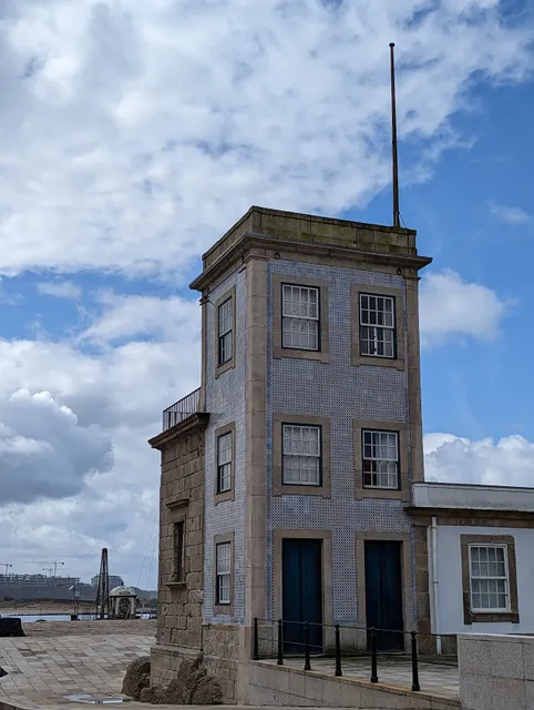 Capela-Farol de São Miguel-o-Anjo