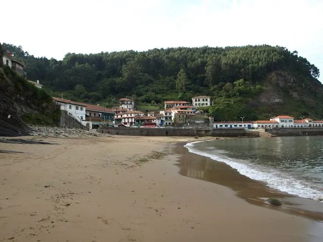 Playa de Tazones