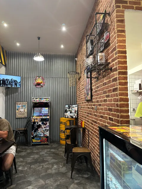 Barlou Burger Marseille (by Seth Gueko)