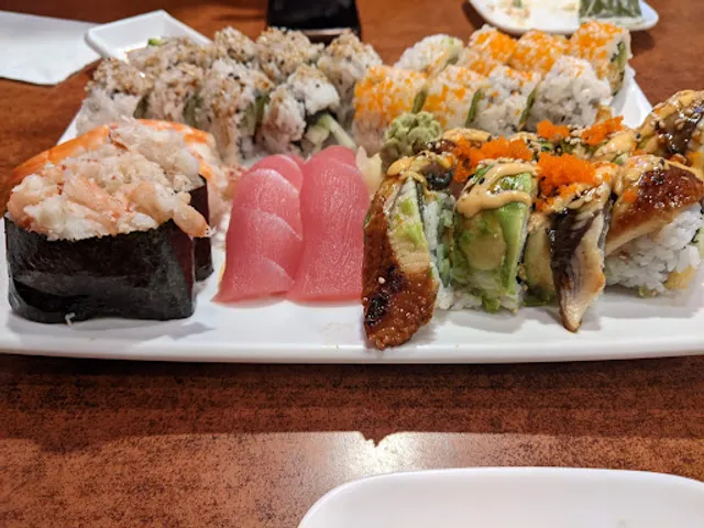 Momiji Sushi Restaurant - NE Salem