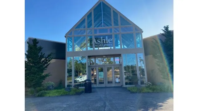 Ashley Store