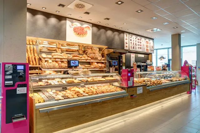 Bakery Nestel in Edeka Sabota