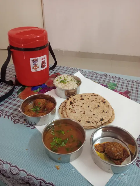 Naivedyam Tifiin Service