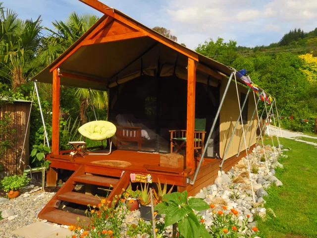 Omarama Oasis - Glamping in a Permaculture Paradise, South Island of New Zealand