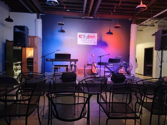 Oskaloosa Art Center and Studios