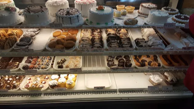 Francesco's Italian Bakery