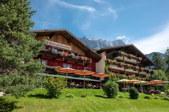 EHRWALDERHOF • True Roots