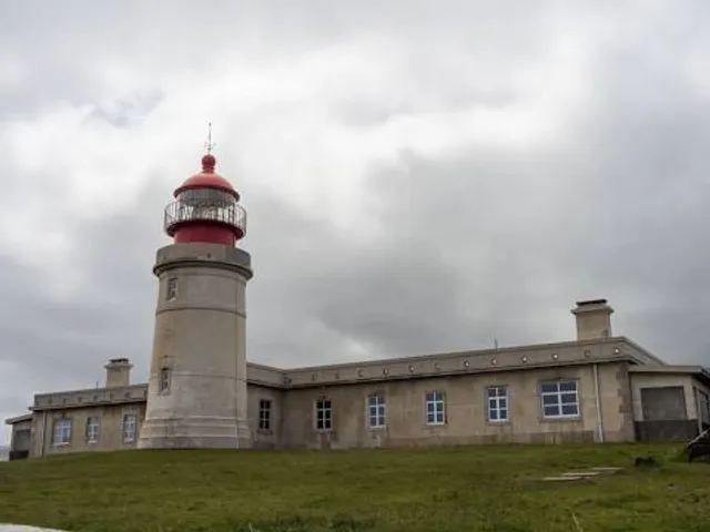 Farol de Albarnaz