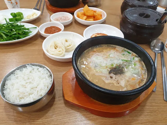 Galmegil Dwaeji-gukbap