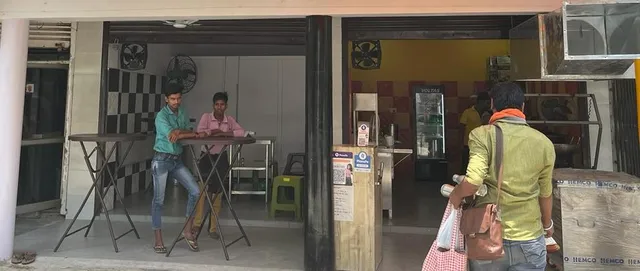 Chetram Pindi Chole Paneer Bhature
