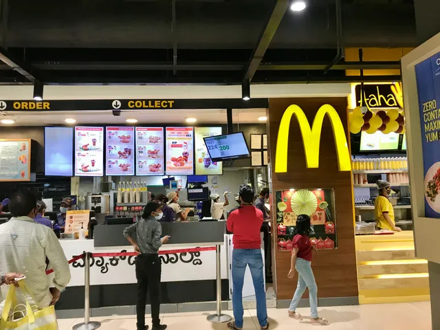Orion Mall Food Court