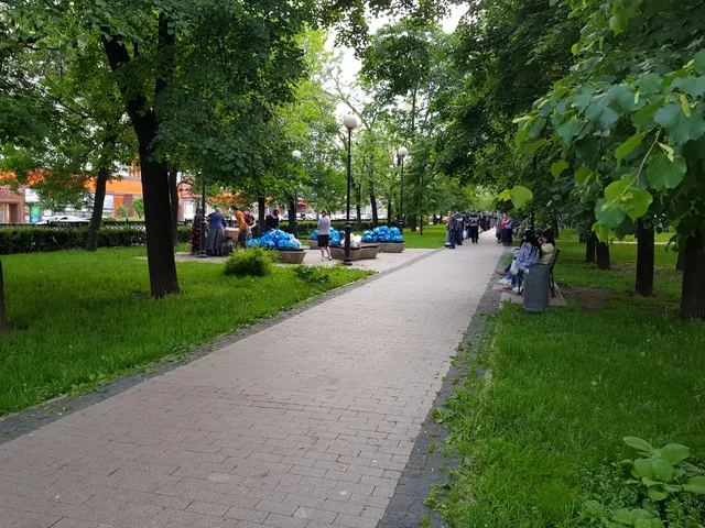 Verkhny Syromyatnichensky Square