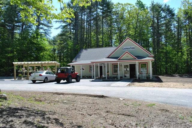 Chipman Farm Raymond Stand