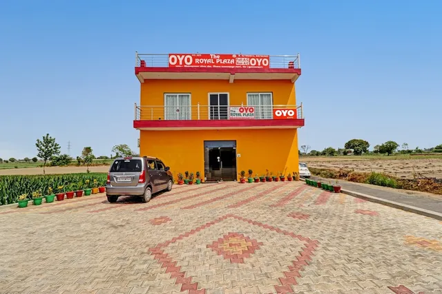 OYO The Royal Plaza