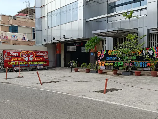 Celebrities Entertainment Center