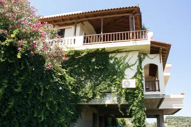 Alexandra Villa Stalos