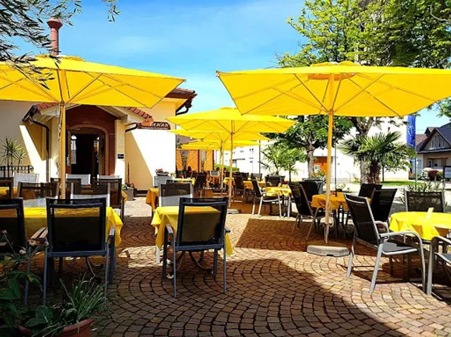 Thai Tawan - Restaurant & Apartments