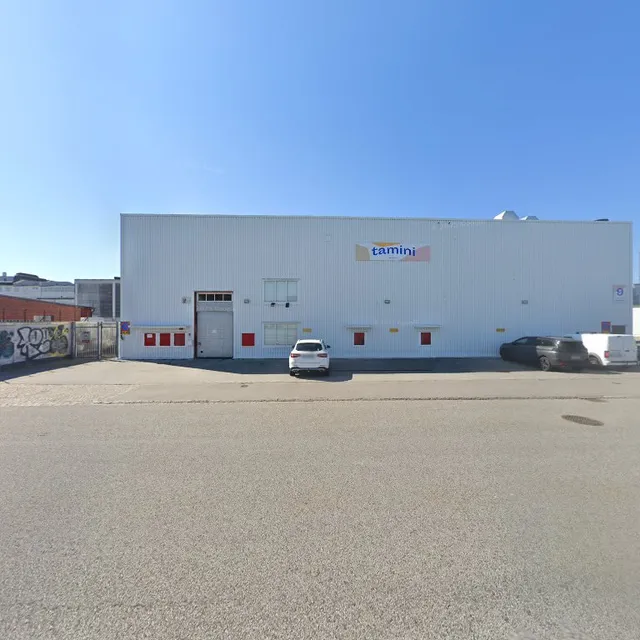 Laziza Catering Pick up