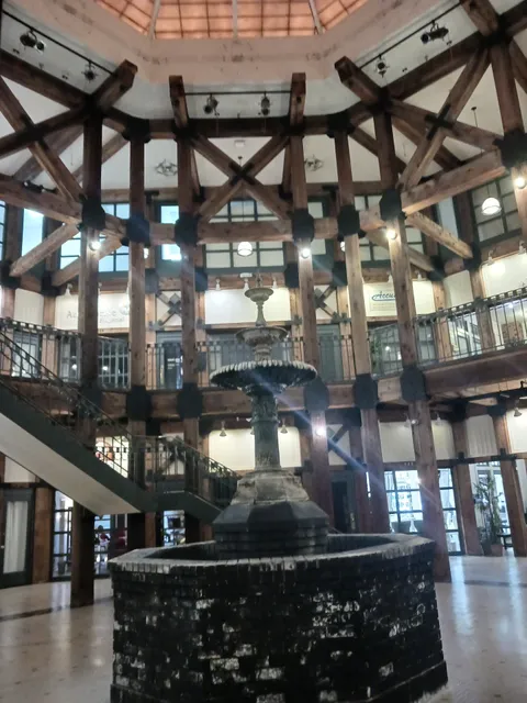 Main Street South Shopping Village