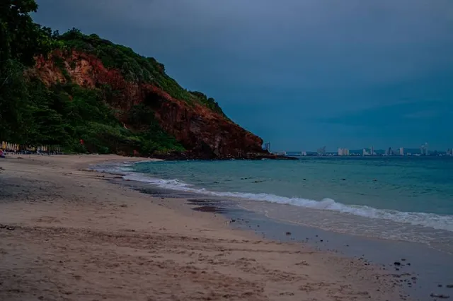 Monkey beach Koh Larn