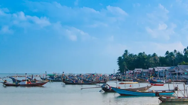 Chellanam Beach, Kochi