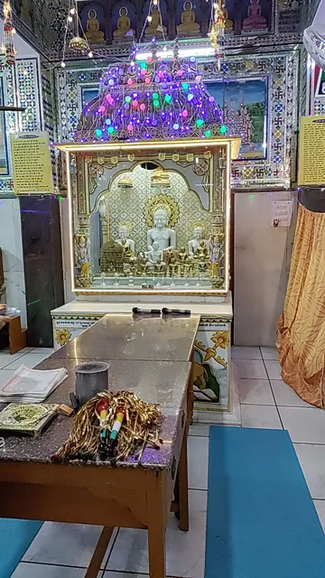 Shri 1008 Shantinath Digambar Jain Temple