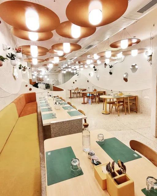 Table Tales - Sindhu Bhavan Road