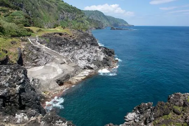 Piscinas naturais de Santa Cruz das Flores