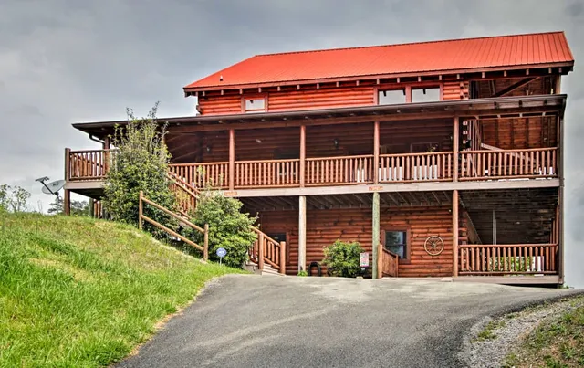 Heavenly Vista at Crown Point cabin
