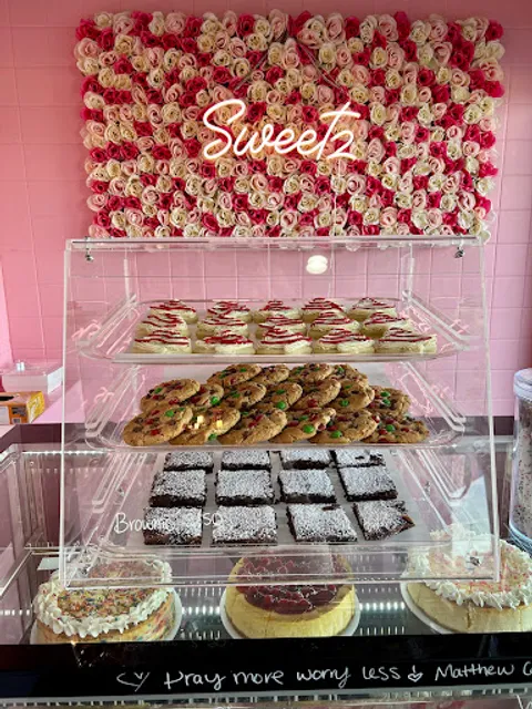 Luscious Dessertz LLC