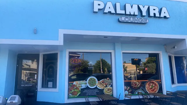 Palmyra Lounge: Mediterranean Restaurant and Bar