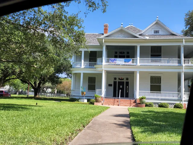 Beeville Art Museum