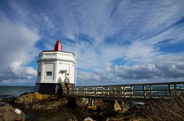 Stirling Point Light Beacon Station