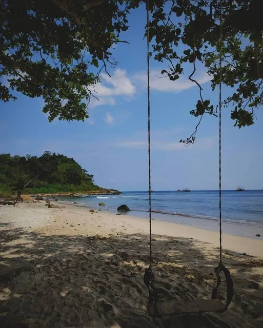 Pantai Batu Hideung Pandeglang Banten