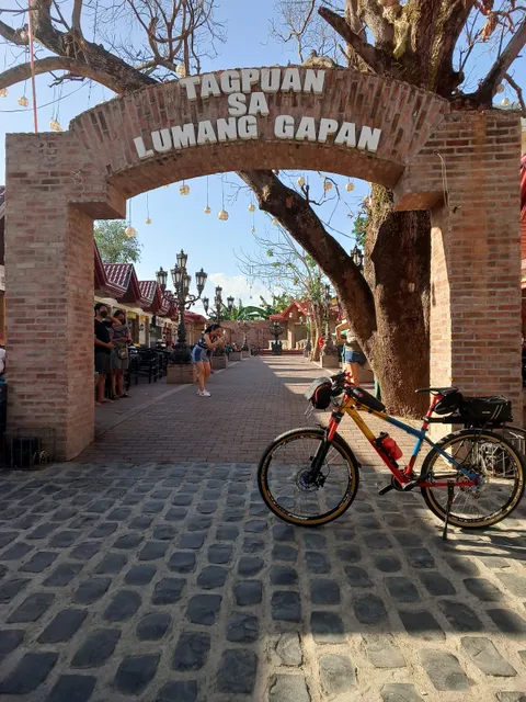 Tagpuan sa Lumang Gapan