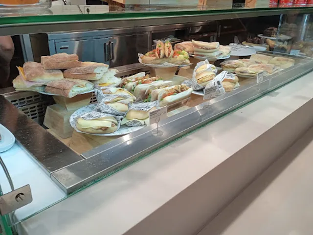 Santagloria Coffee & Bakery