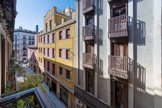 ROOMS FOR STUDENTS MADRID