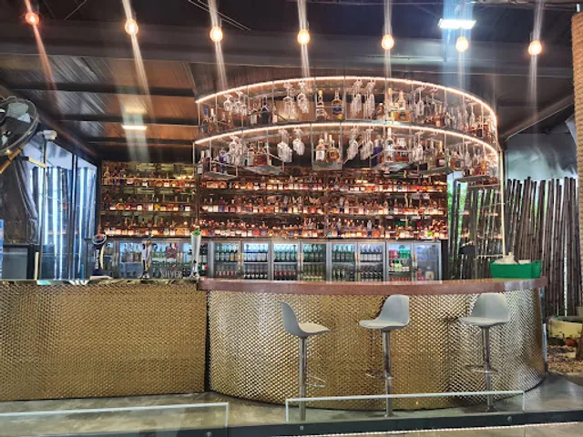 MB ALL Seafood Phuket เอ็มบี ออลล์ ซีฟู้ด สาขาภูเก็ต