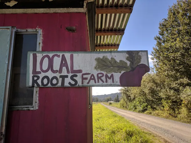 Local Roots Farmstand