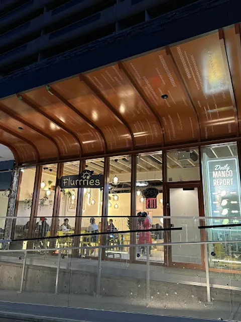 Flurrries Cafe (Snowy Village Dessert Cafe)