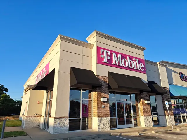 T-Mobile Experience Store