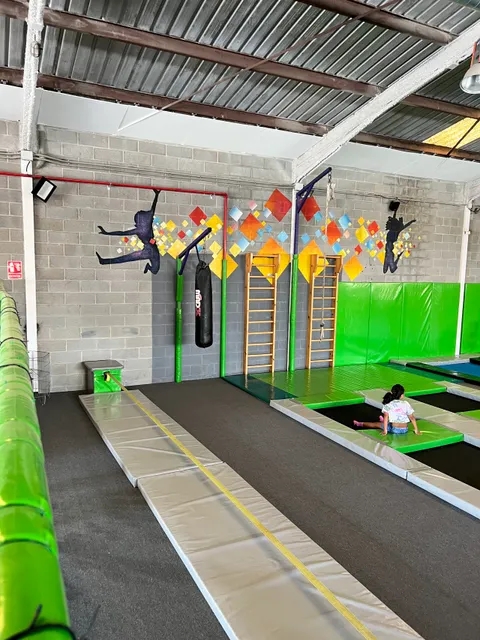 Galactica Jump - Trampoline park Alacant